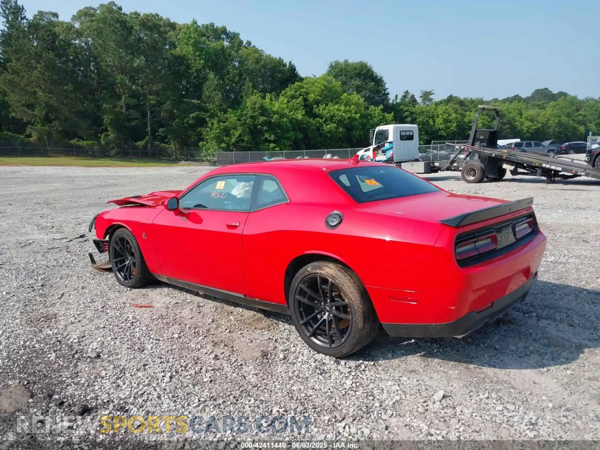 3 Photograph of a damaged car 2C3CDZFJ0NH164541 DODGE CHALLENGER 2022