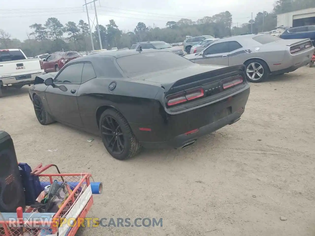 2 Photograph of a damaged car 2C3CDZFJ1NH109192 DODGE CHALLENGER 2022