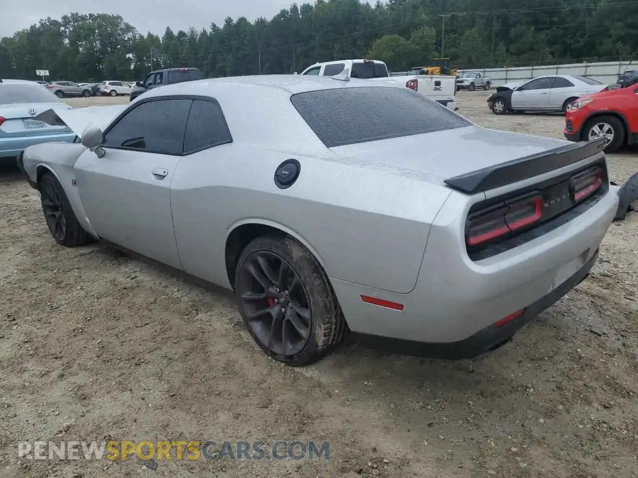 2 Photograph of a damaged car 2C3CDZFJ2NH131900 DODGE CHALLENGER 2022