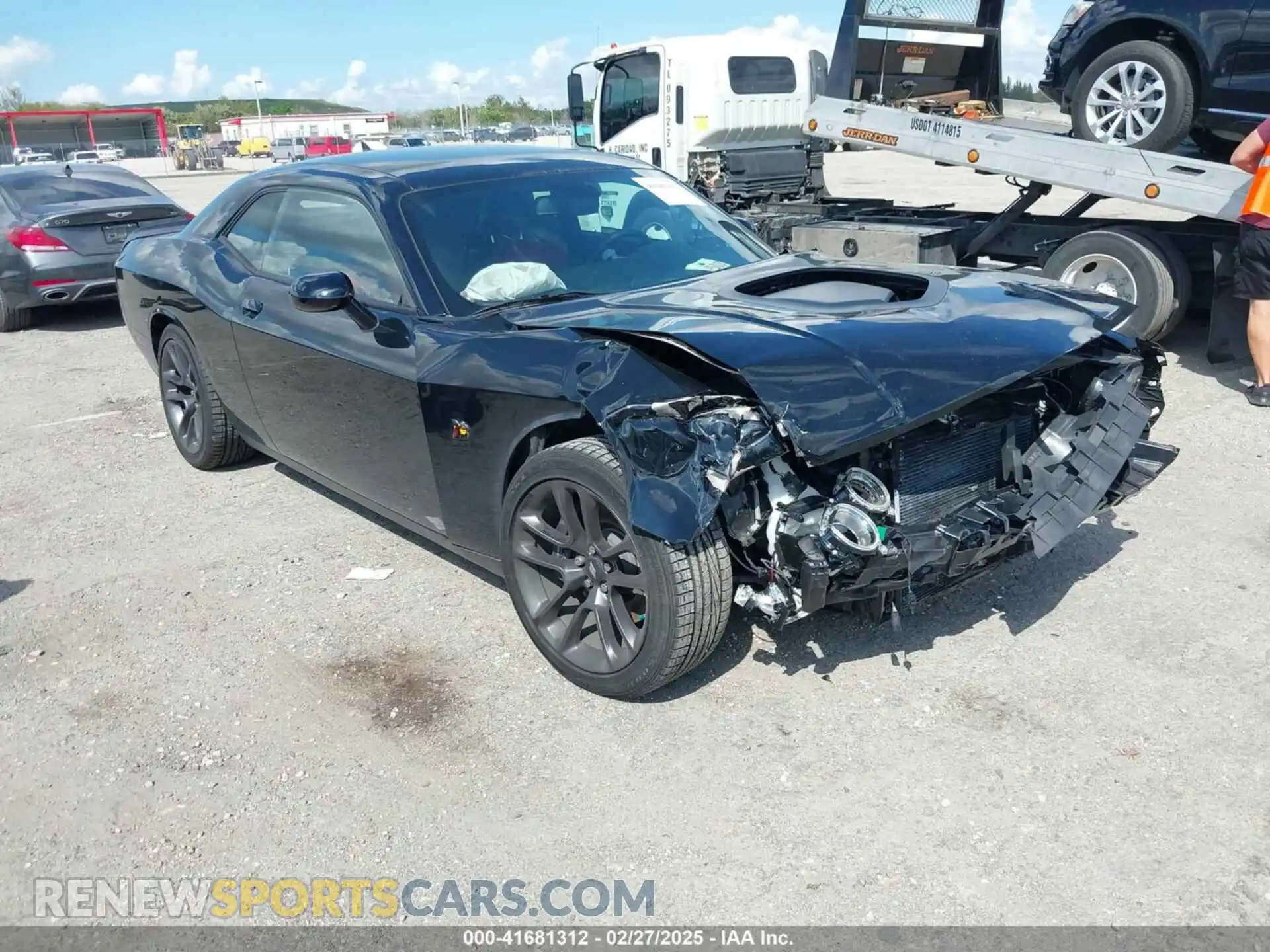 1 Photograph of a damaged car 2C3CDZFJ2NH237876 DODGE CHALLENGER 2022