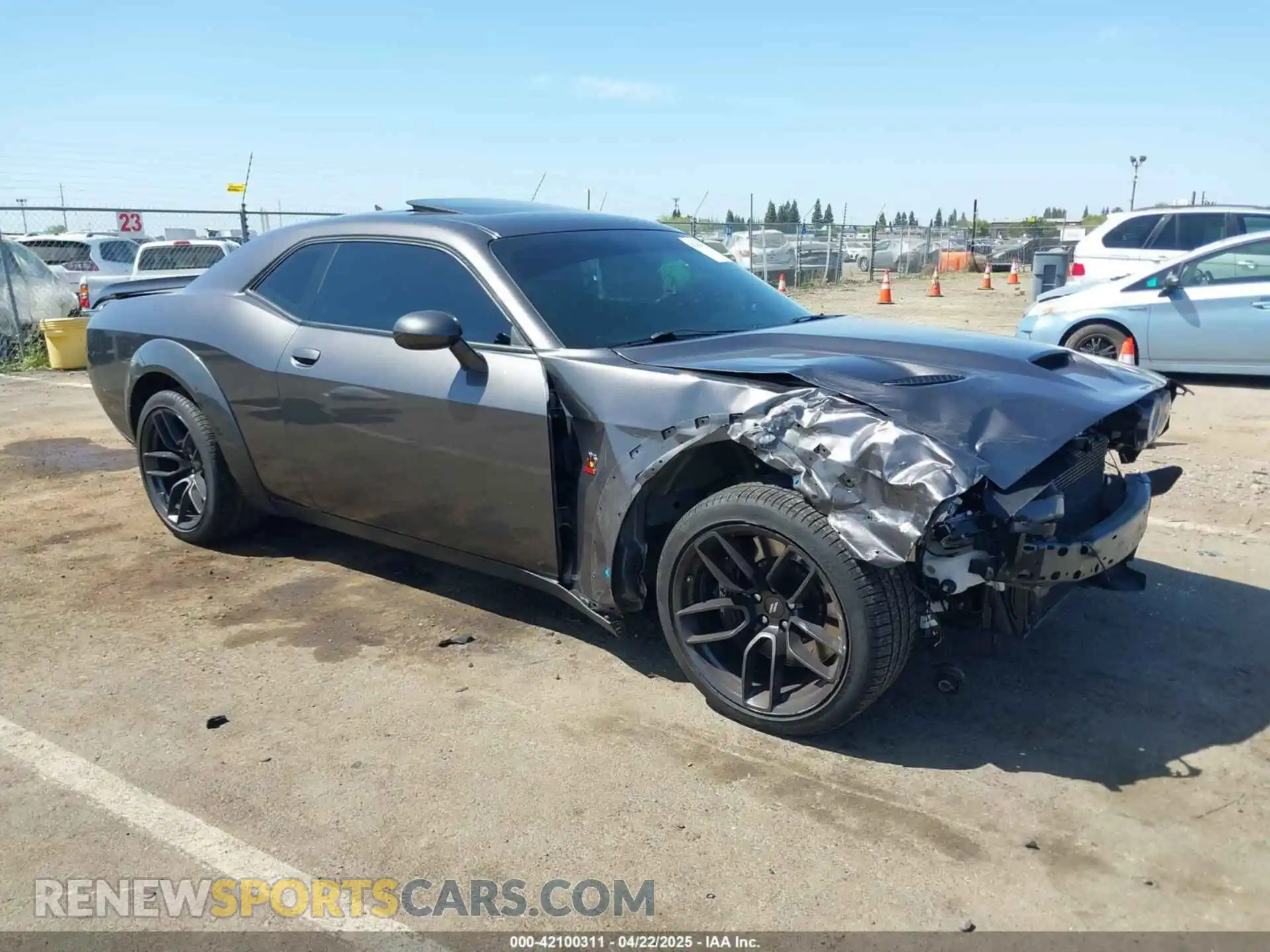 1 Photograph of a damaged car 2C3CDZFJ3NH195735 DODGE CHALLENGER 2022