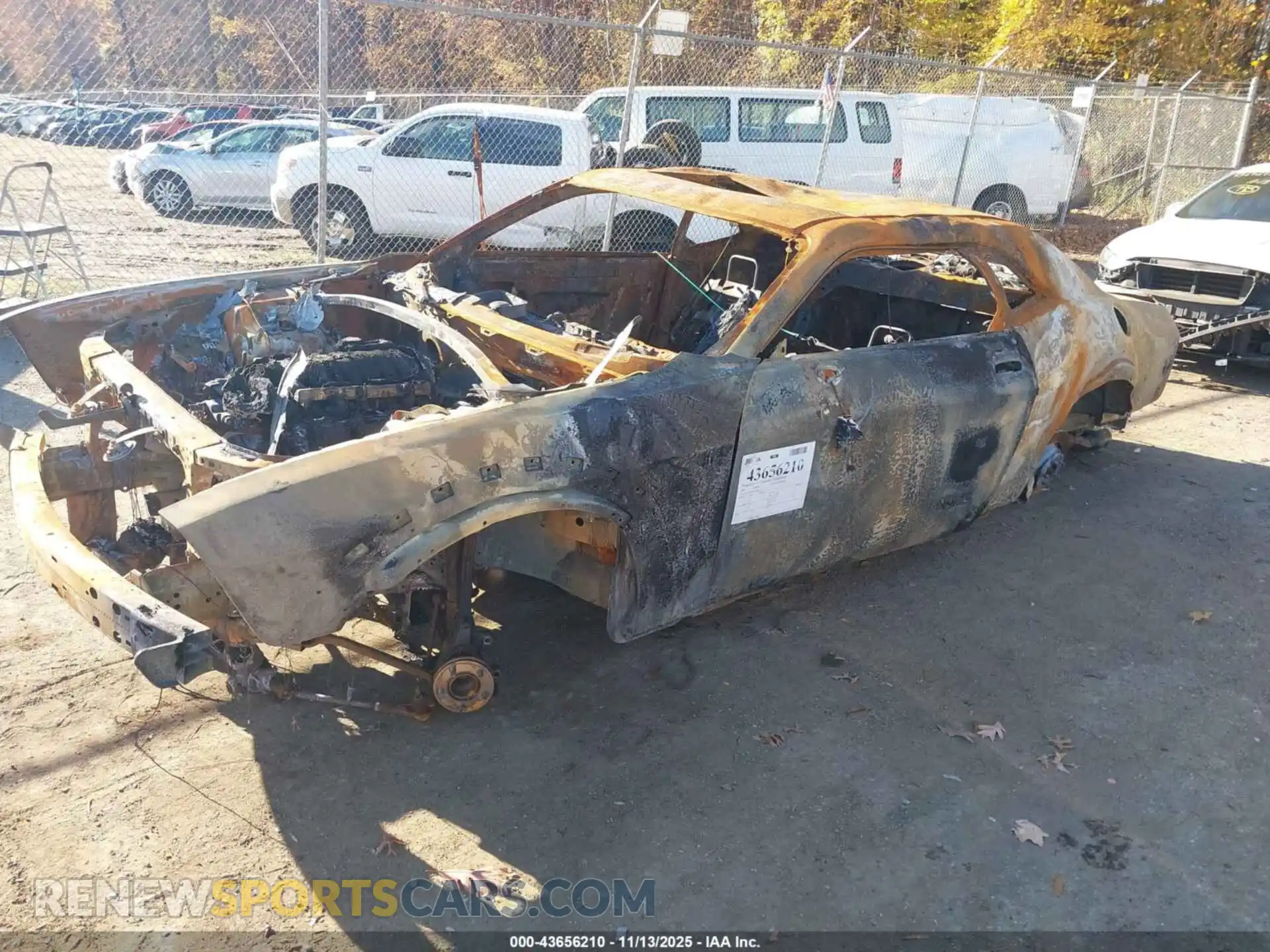 2 Photograph of a damaged car 2C3CDZFJ3NH226210 DODGE CHALLENGER 2022