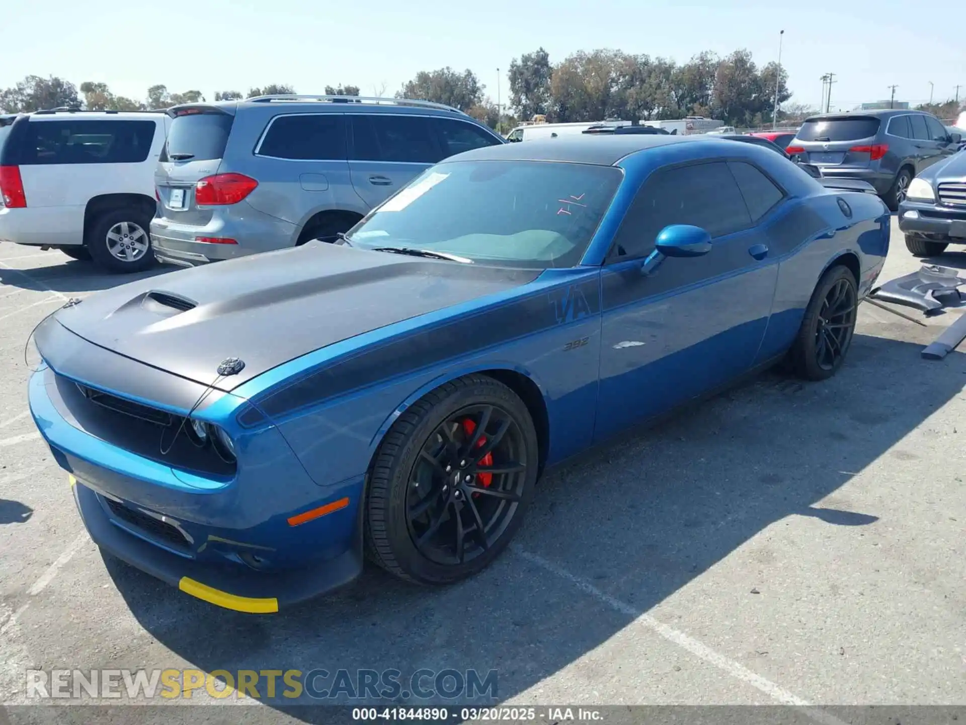 2 Photograph of a damaged car 2C3CDZFJ4NH131297 DODGE CHALLENGER 2022