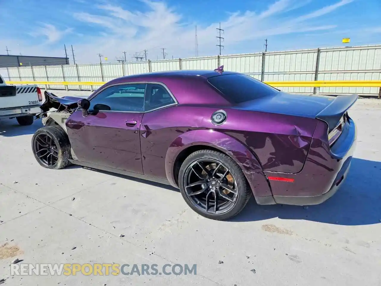 2 Photograph of a damaged car 2C3CDZFJ4NH222263 DODGE CHALLENGER 2022