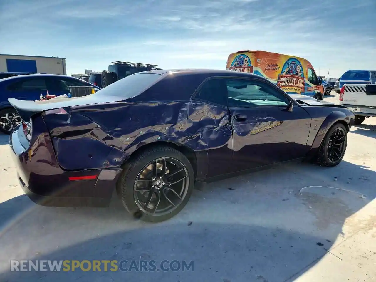 3 Photograph of a damaged car 2C3CDZFJ4NH222263 DODGE CHALLENGER 2022