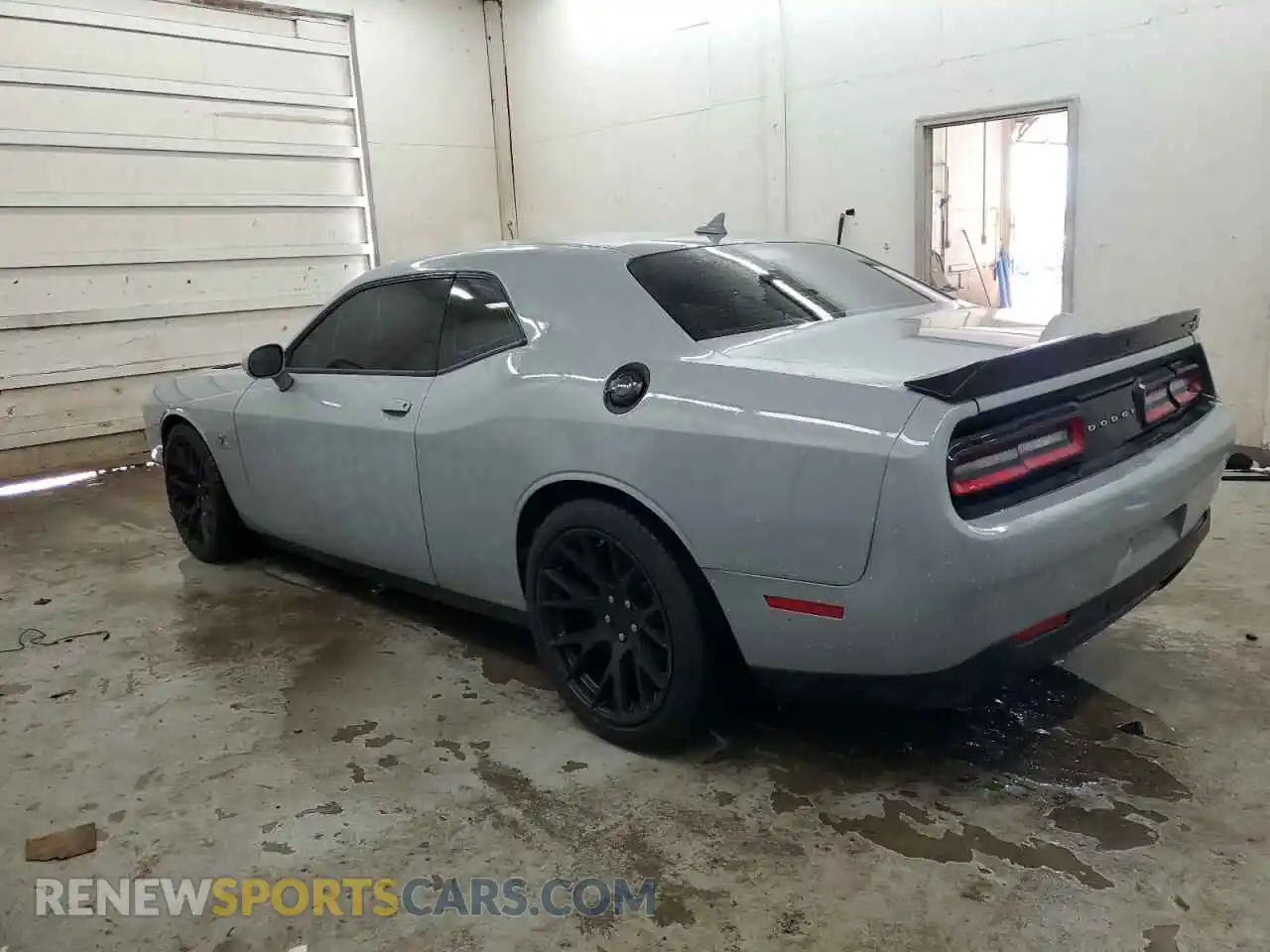 2 fotografías del automóvil dañado 2C3CDZFJ5NH156192 DODGE CHALLENGER 2022