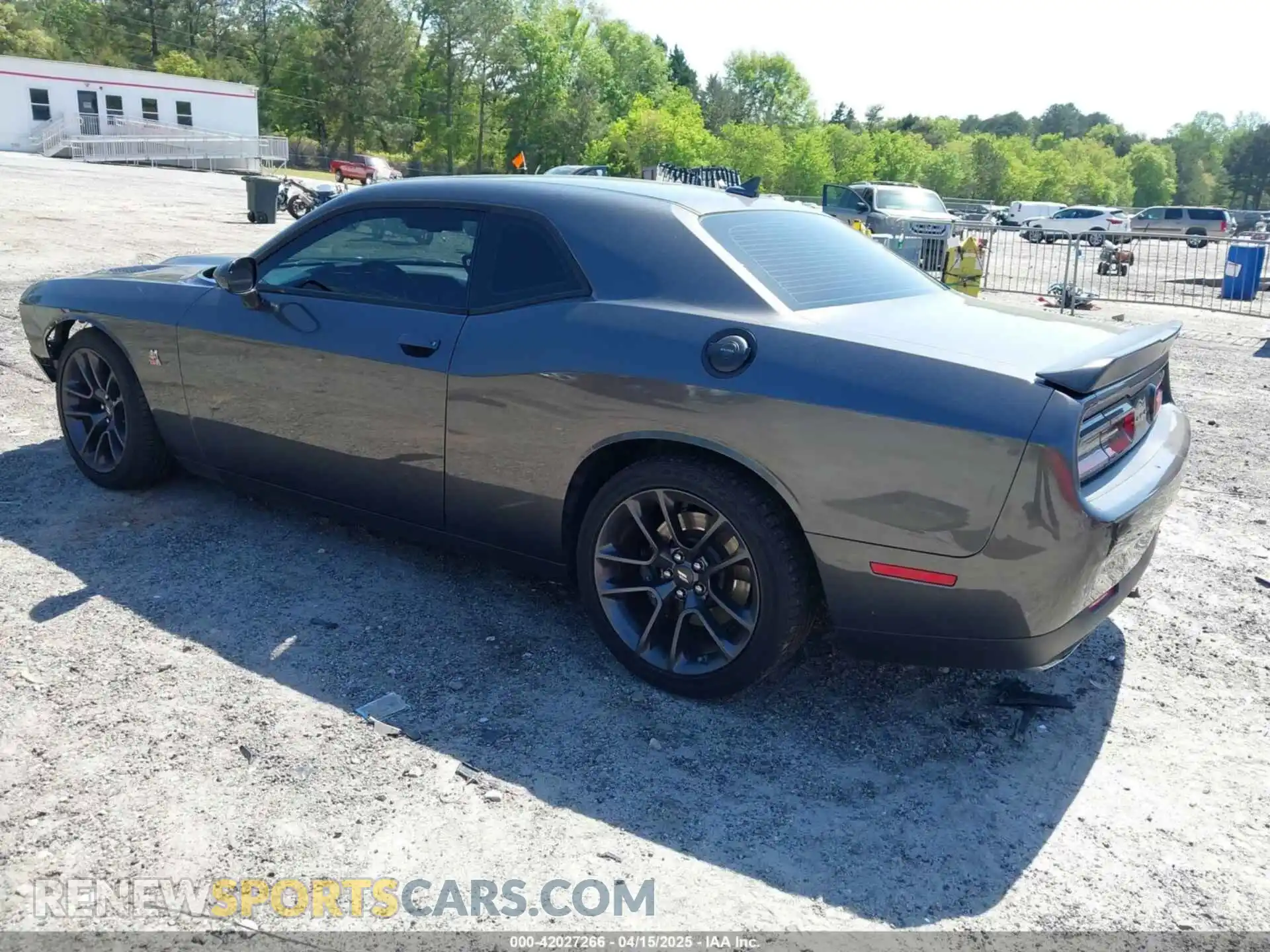 3 Photograph of a damaged car 2C3CDZFJ5NH164499 DODGE CHALLENGER 2022