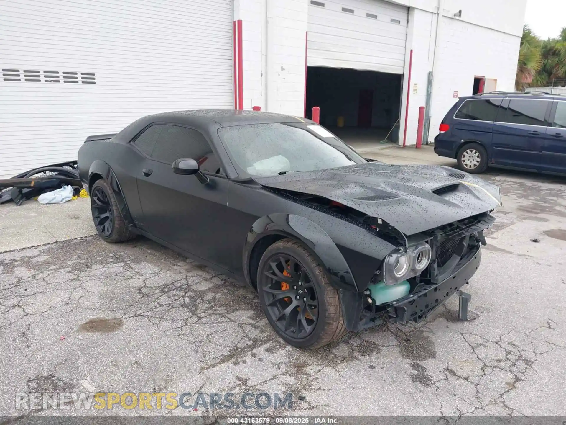 1 Photograph of a damaged car 2C3CDZFJ5NH174918 DODGE CHALLENGER 2022