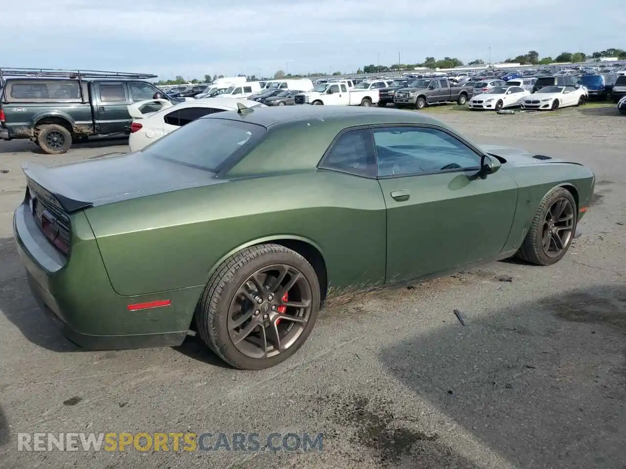 3 Photograph of a damaged car 2C3CDZFJ5NH192173 DODGE CHALLENGER 2022