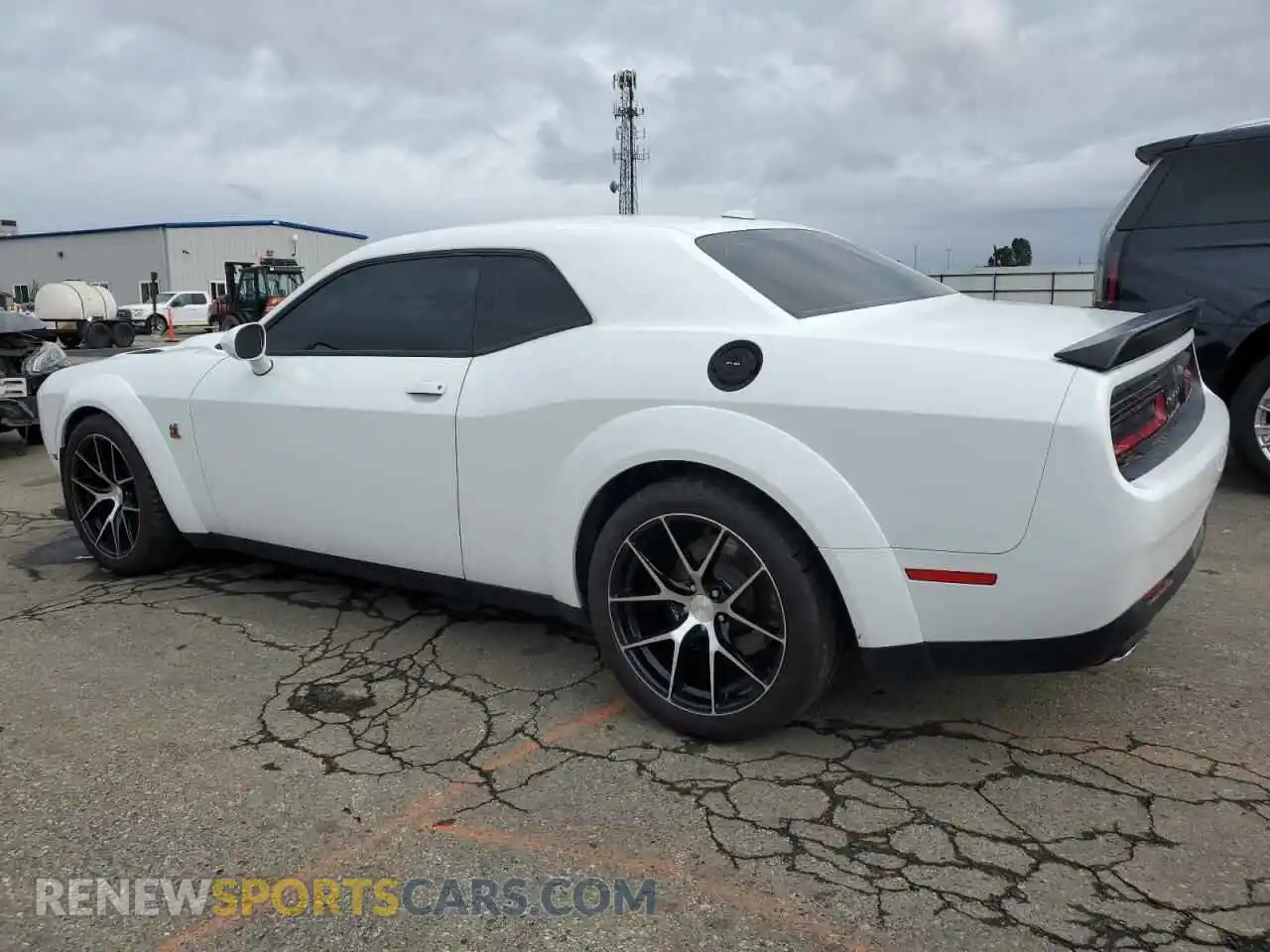 2 Photograph of a damaged car 2C3CDZFJ6NH165029 DODGE CHALLENGER 2022