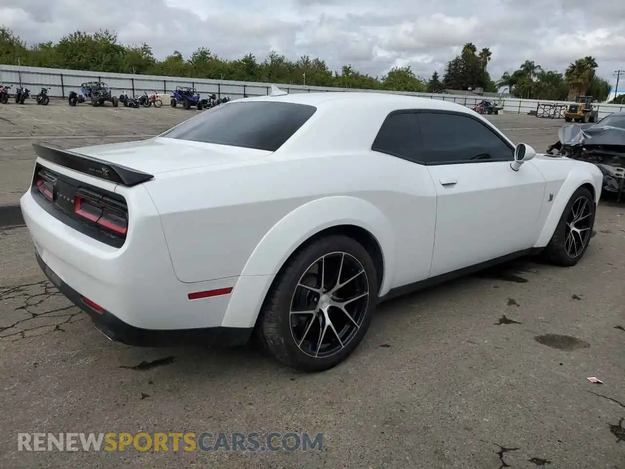3 Photograph of a damaged car 2C3CDZFJ6NH165029 DODGE CHALLENGER 2022