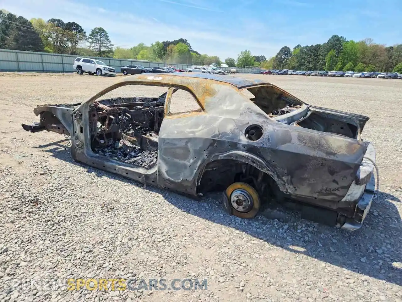 2 Photograph of a damaged car 2C3CDZFJ6NH245723 DODGE CHALLENGER 2022
