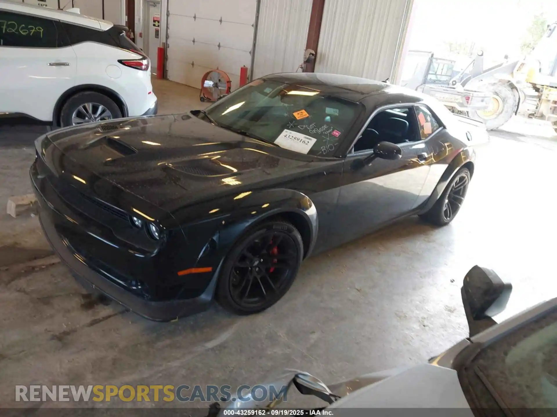 2 Photograph of a damaged car 2C3CDZFJ9NH147155 DODGE CHALLENGER 2022