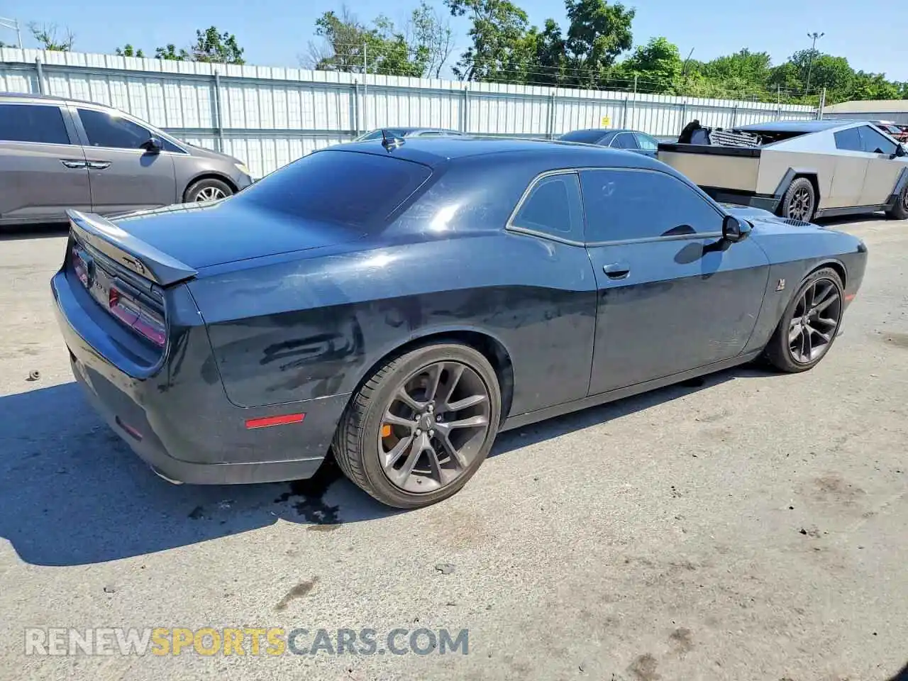 3 Photograph of a damaged car 2C3CDZFJXNH171870 DODGE CHALLENGER 2022