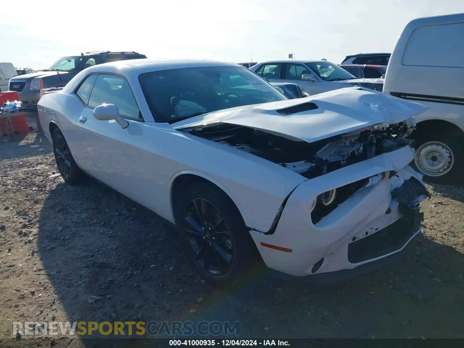 1 Photograph of a damaged car 2C3CDZGG2NH219395 DODGE CHALLENGER 2022