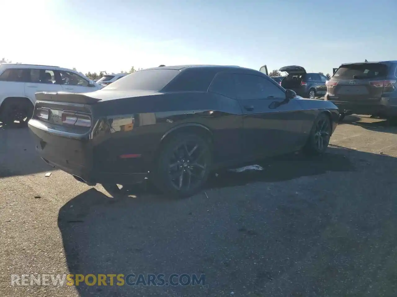 3 Photograph of a damaged car 2C3CDZJG0NH164776 DODGE CHALLENGER 2022