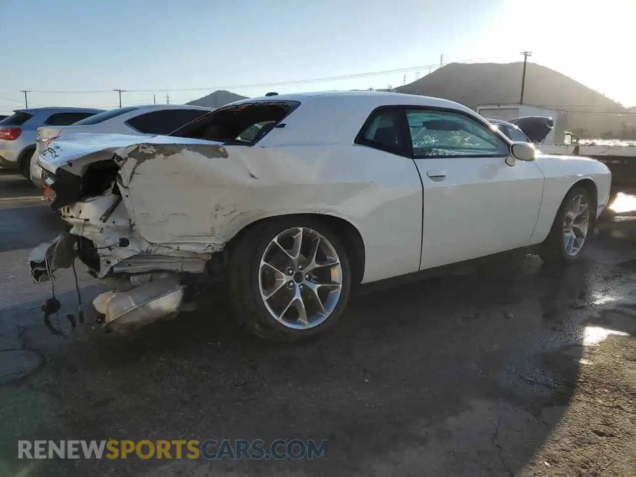 3 Photograph of a damaged car 2C3CDZJG0NH249777 DODGE CHALLENGER 2022