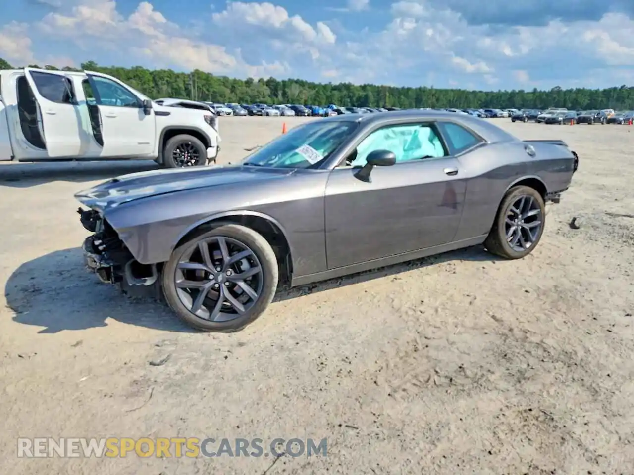 1 Photograph of a damaged car 2C3CDZJG0NH251898 DODGE CHALLENGER 2022