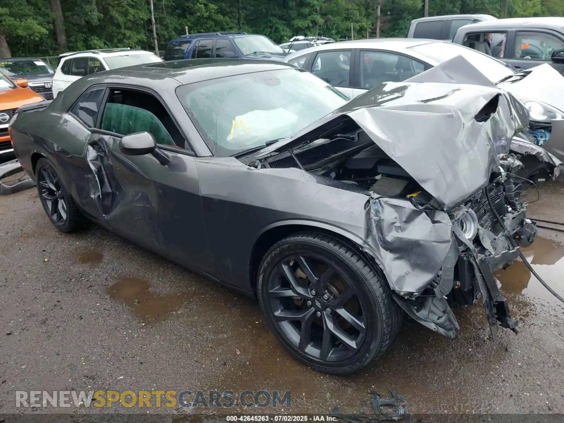 1 Photograph of a damaged car 2C3CDZJG1NH188097 DODGE CHALLENGER 2022