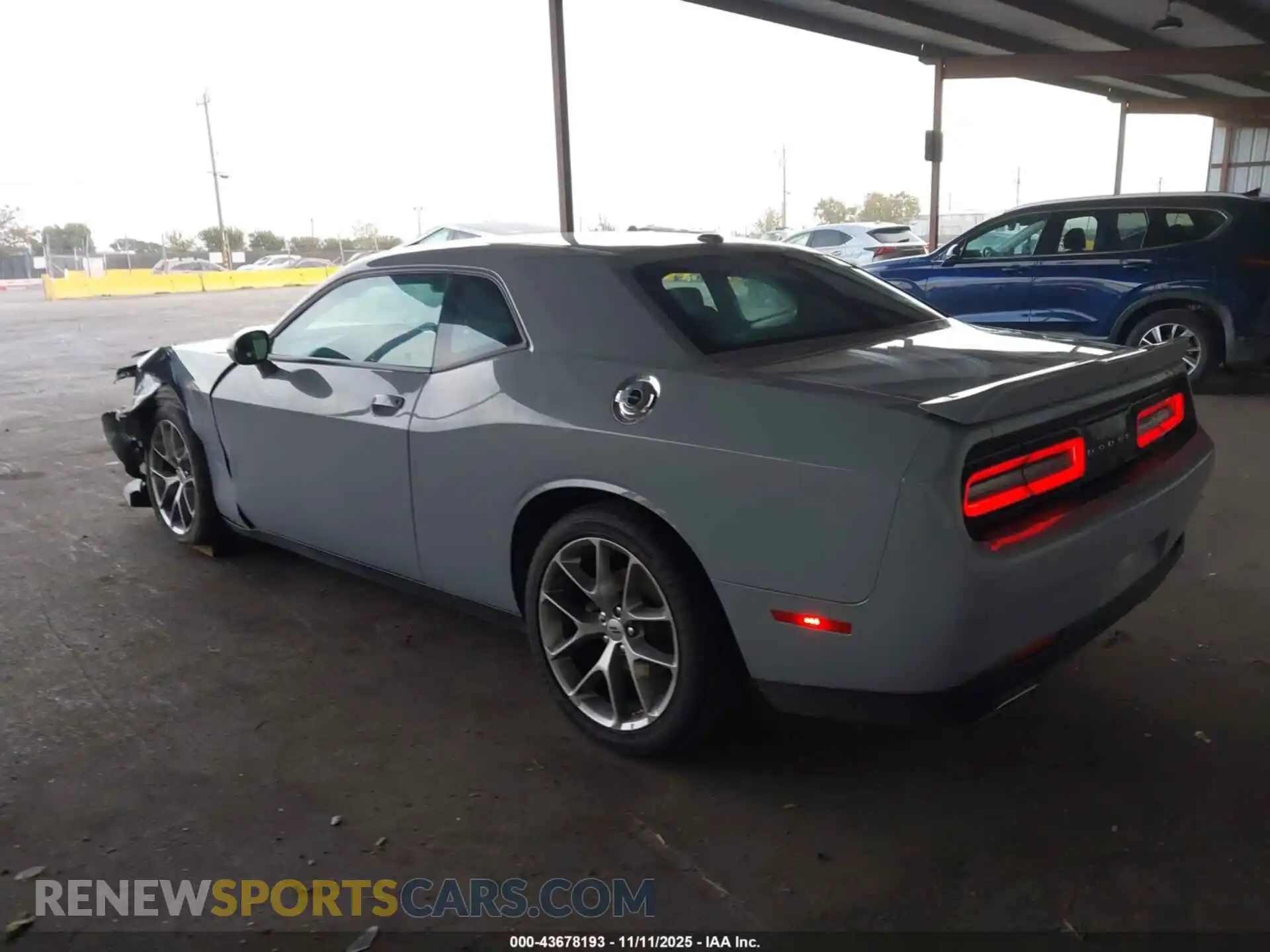 3 Photograph of a damaged car 2C3CDZJG1NH206579 DODGE CHALLENGER 2022