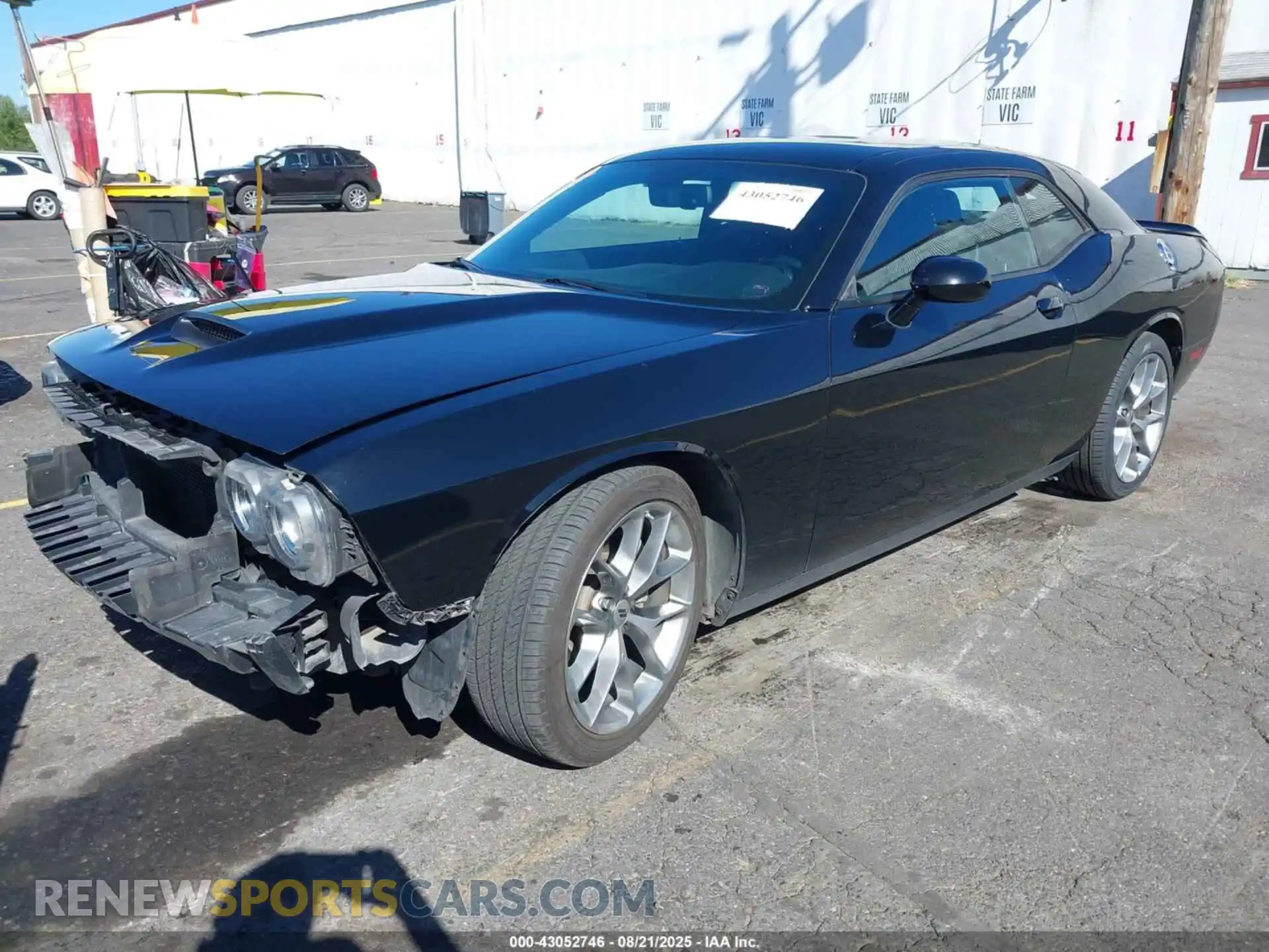 2 Photograph of a damaged car 2C3CDZJG1NH211376 DODGE CHALLENGER 2022