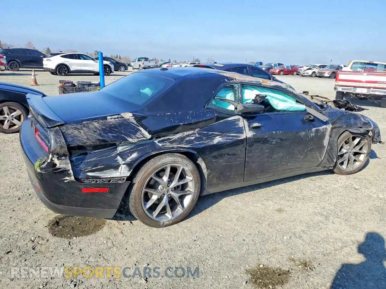3 Photograph of a damaged car 2C3CDZJG1NH214813 DODGE CHALLENGER 2022