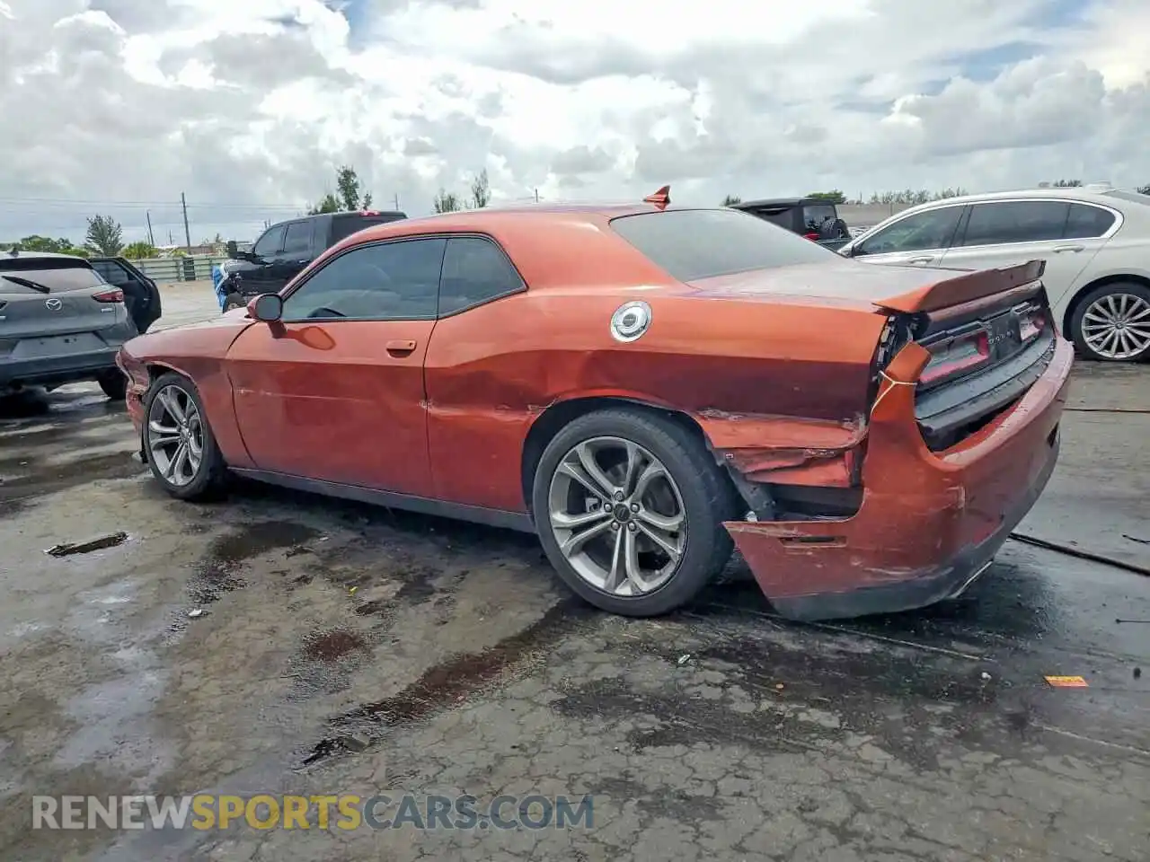 2 fotografías del automóvil dañado 2C3CDZJG1NH238710 DODGE CHALLENGER 2022