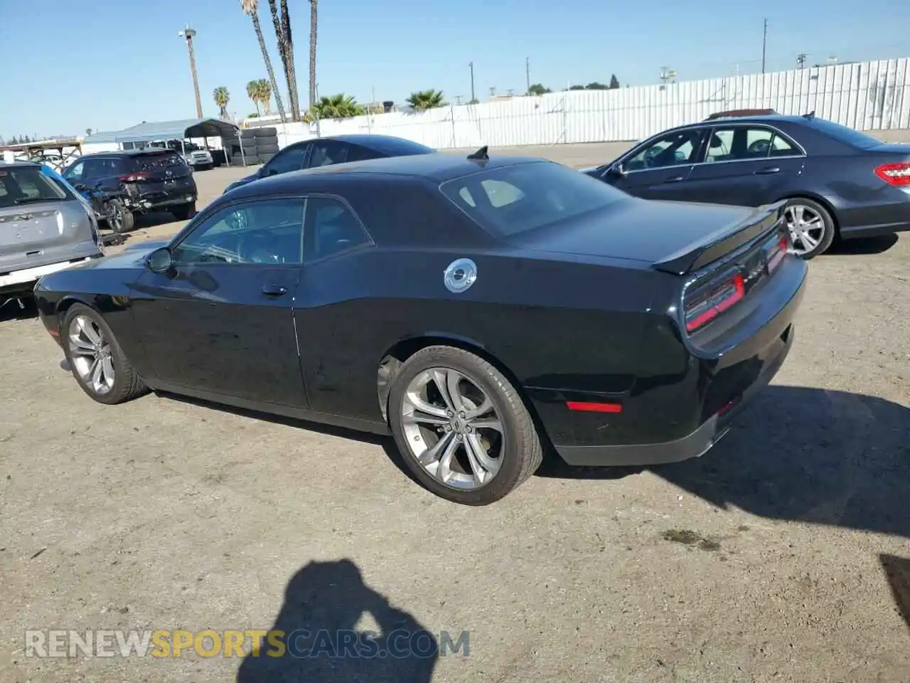 2 Photograph of a damaged car 2C3CDZJG2NH206753 DODGE CHALLENGER 2022