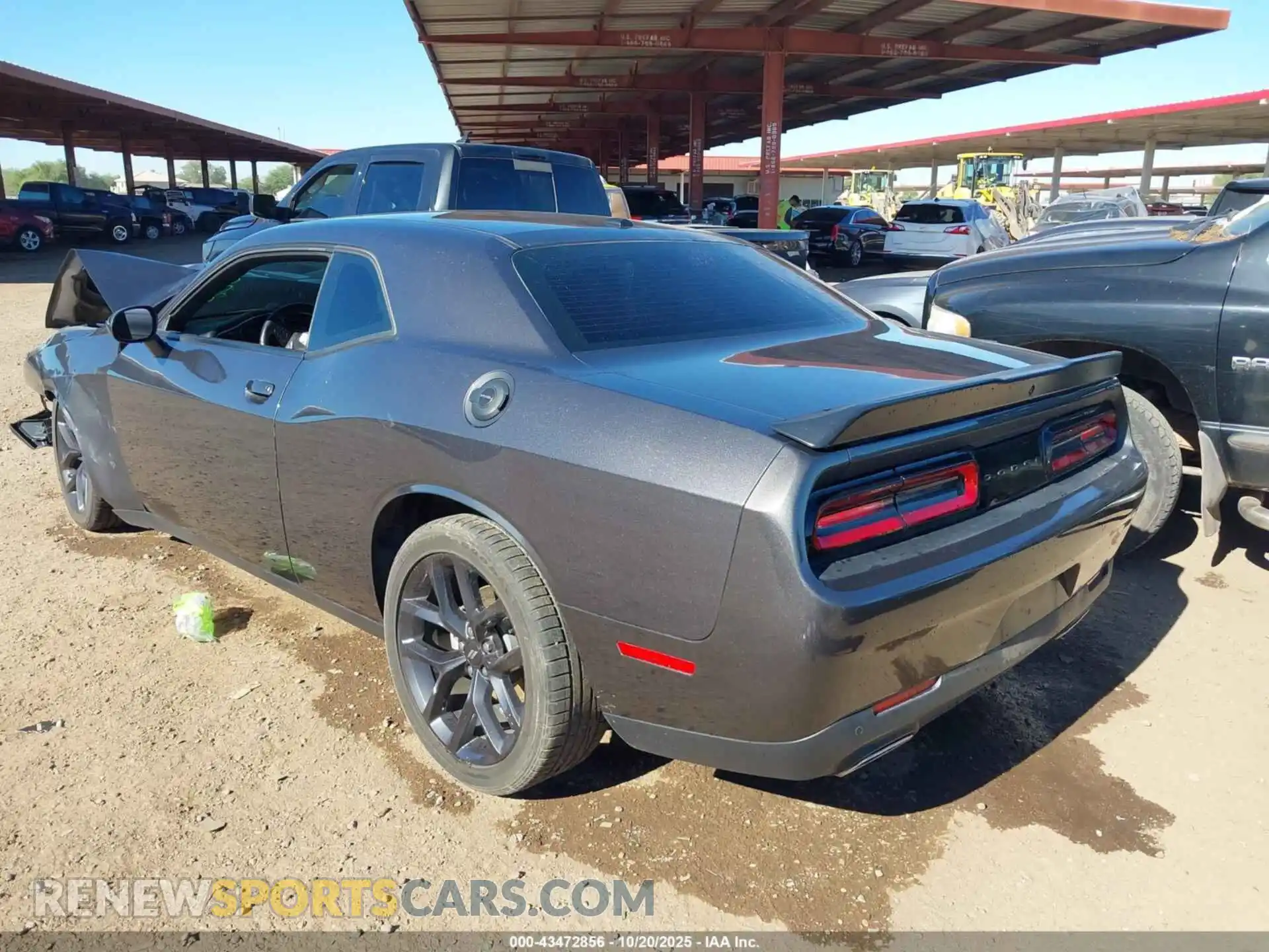 3 Photograph of a damaged car 2C3CDZJG2NH215601 DODGE CHALLENGER 2022