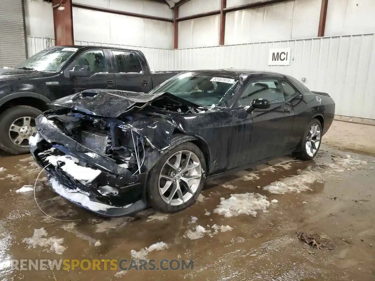 1 Photograph of a damaged car 2C3CDZJG3NH124689 DODGE CHALLENGER 2022