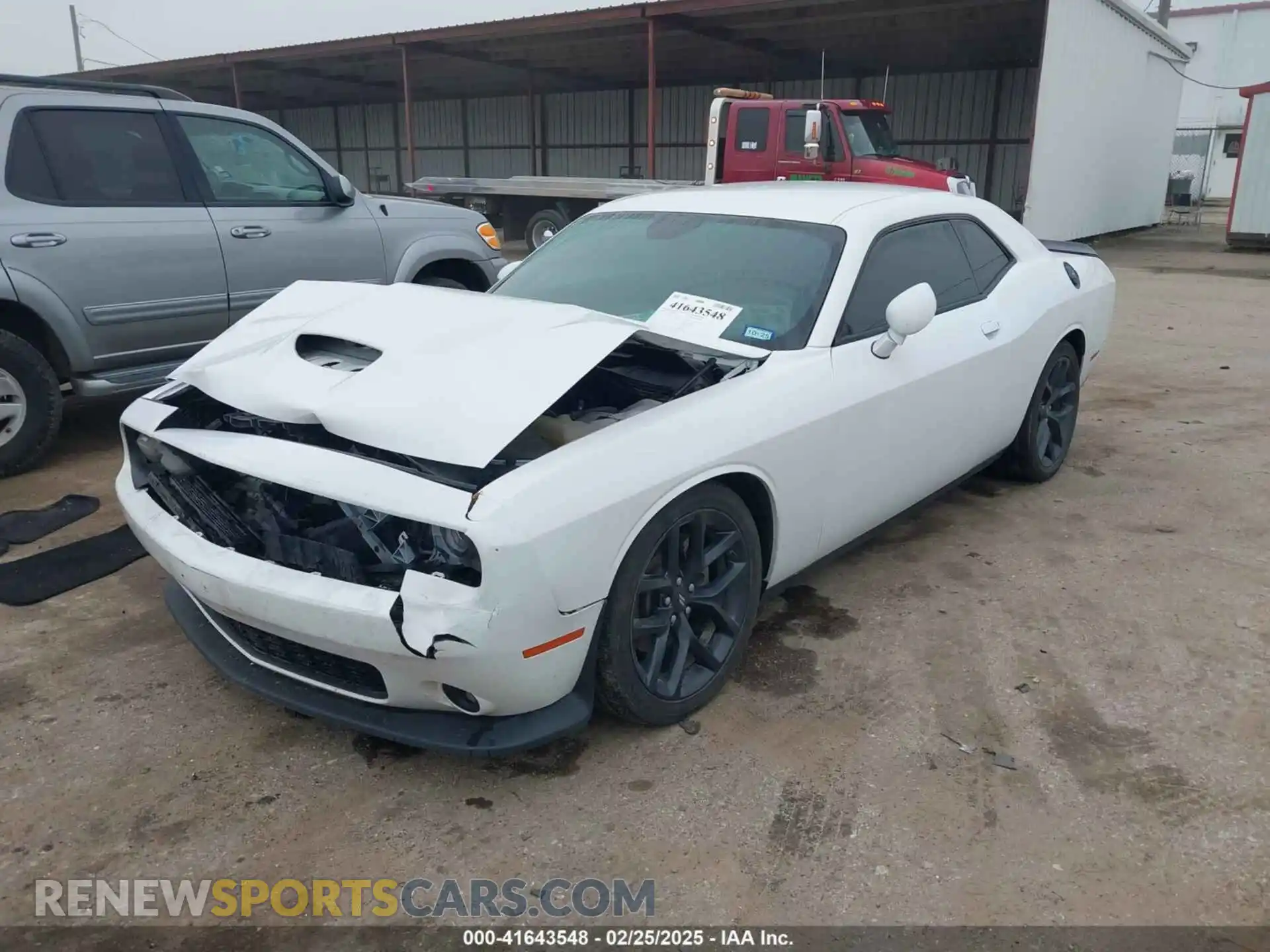 2 Photograph of a damaged car 2C3CDZJG3NH137247 DODGE CHALLENGER 2022