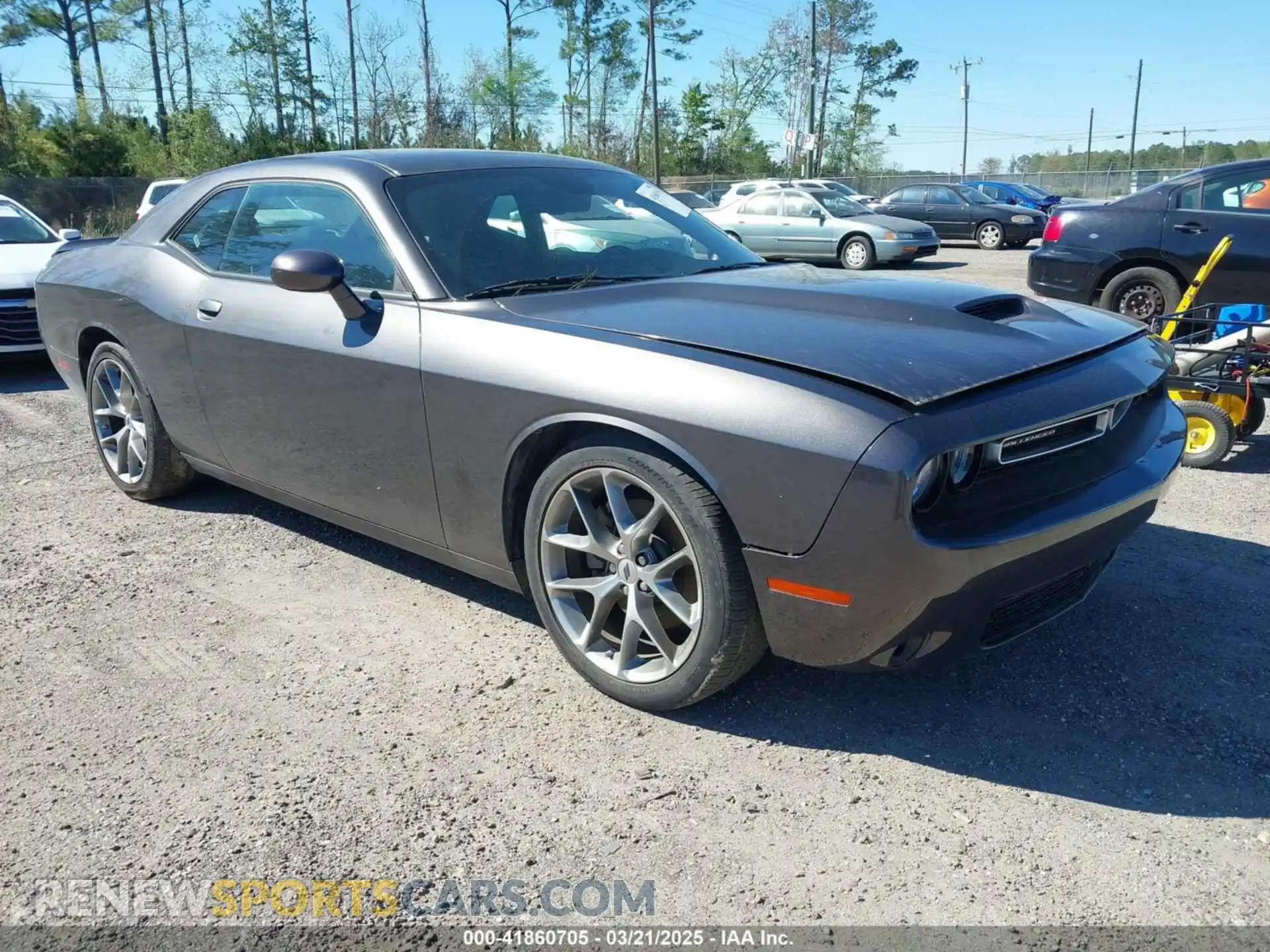 1 Photograph of a damaged car 2C3CDZJG3NH233217 DODGE CHALLENGER 2022