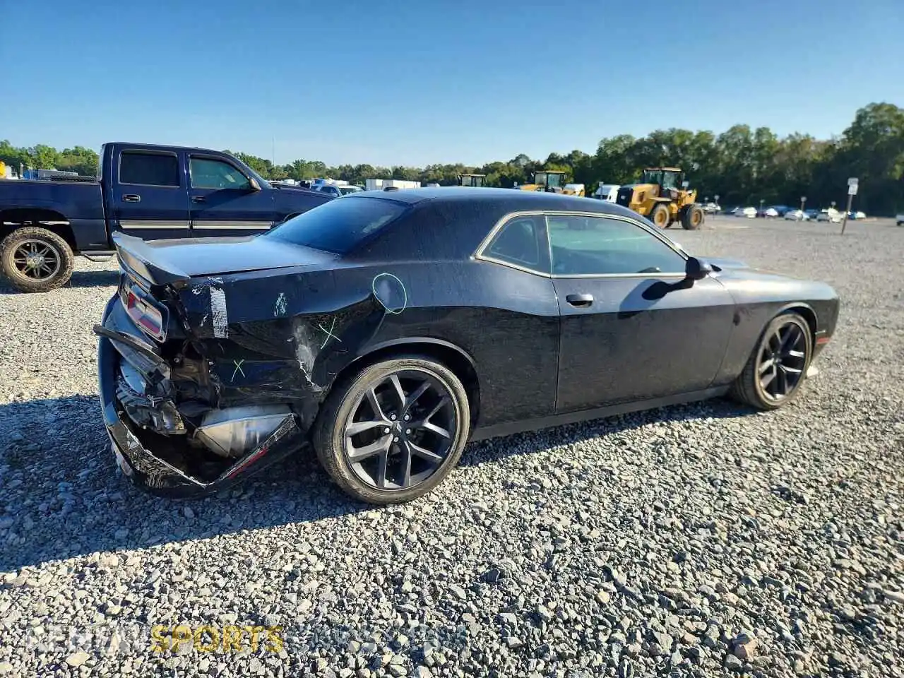 3 Photograph of a damaged car 2C3CDZJG8NH182247 DODGE CHALLENGER 2022