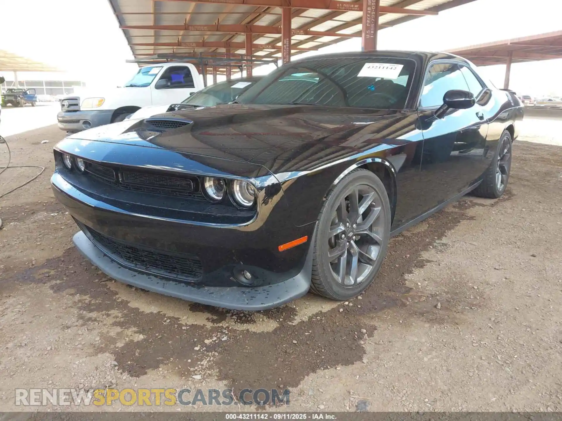 2 Photograph of a damaged car 2C3CDZJG9NH210864 DODGE CHALLENGER 2022