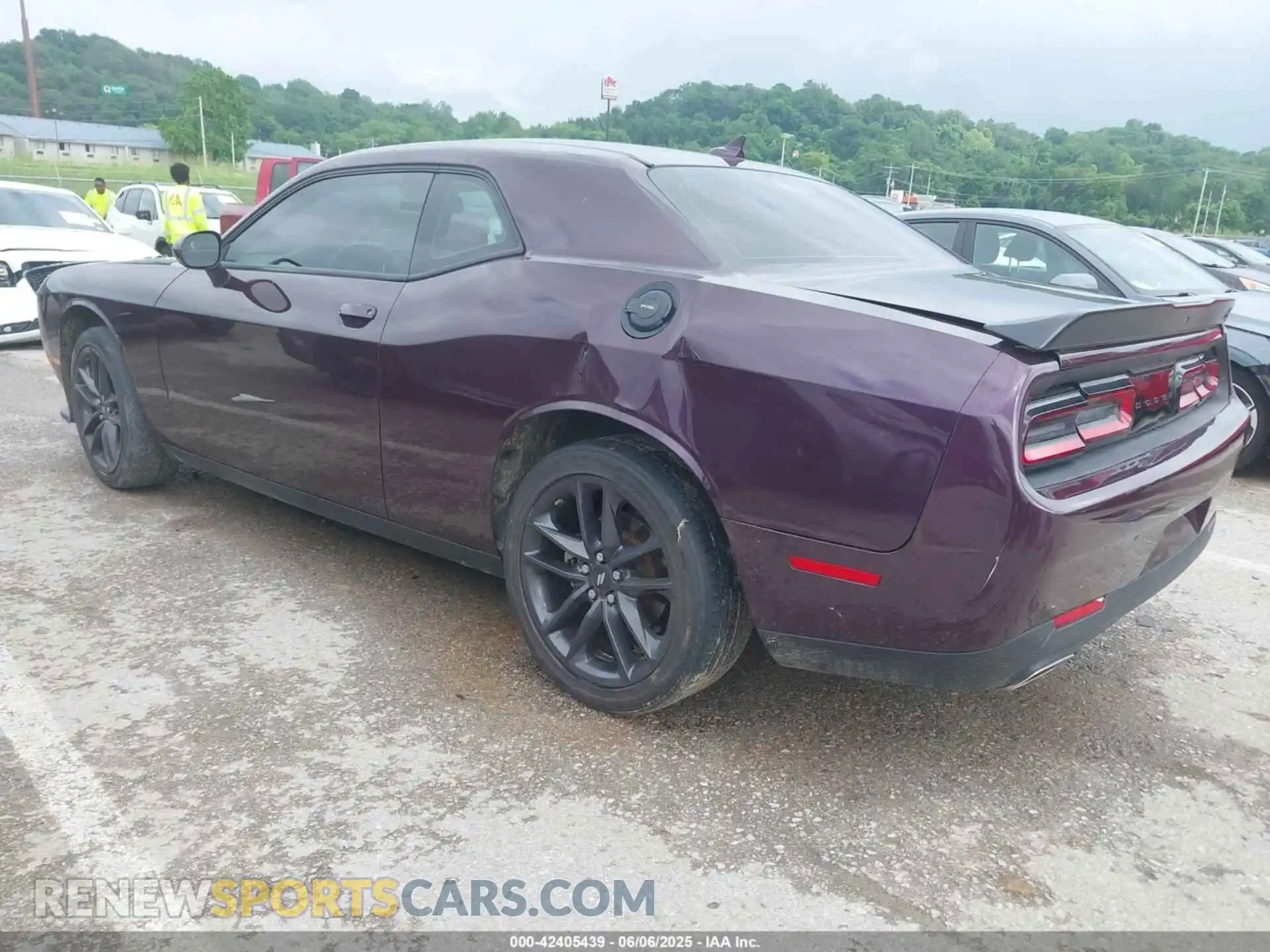 3 Photograph of a damaged car 2C3CDZKG1NH113706 DODGE CHALLENGER 2022