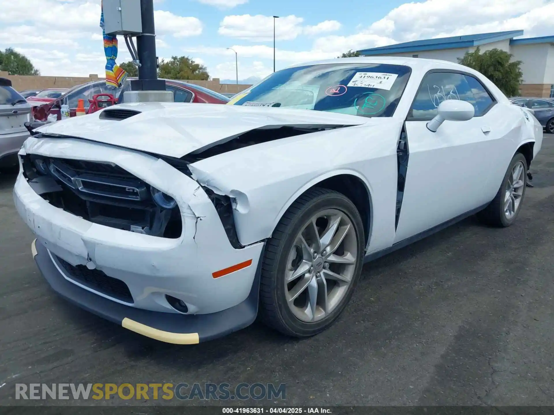 2 Photograph of a damaged car 2C3CDZKG3NH152085 DODGE CHALLENGER 2022