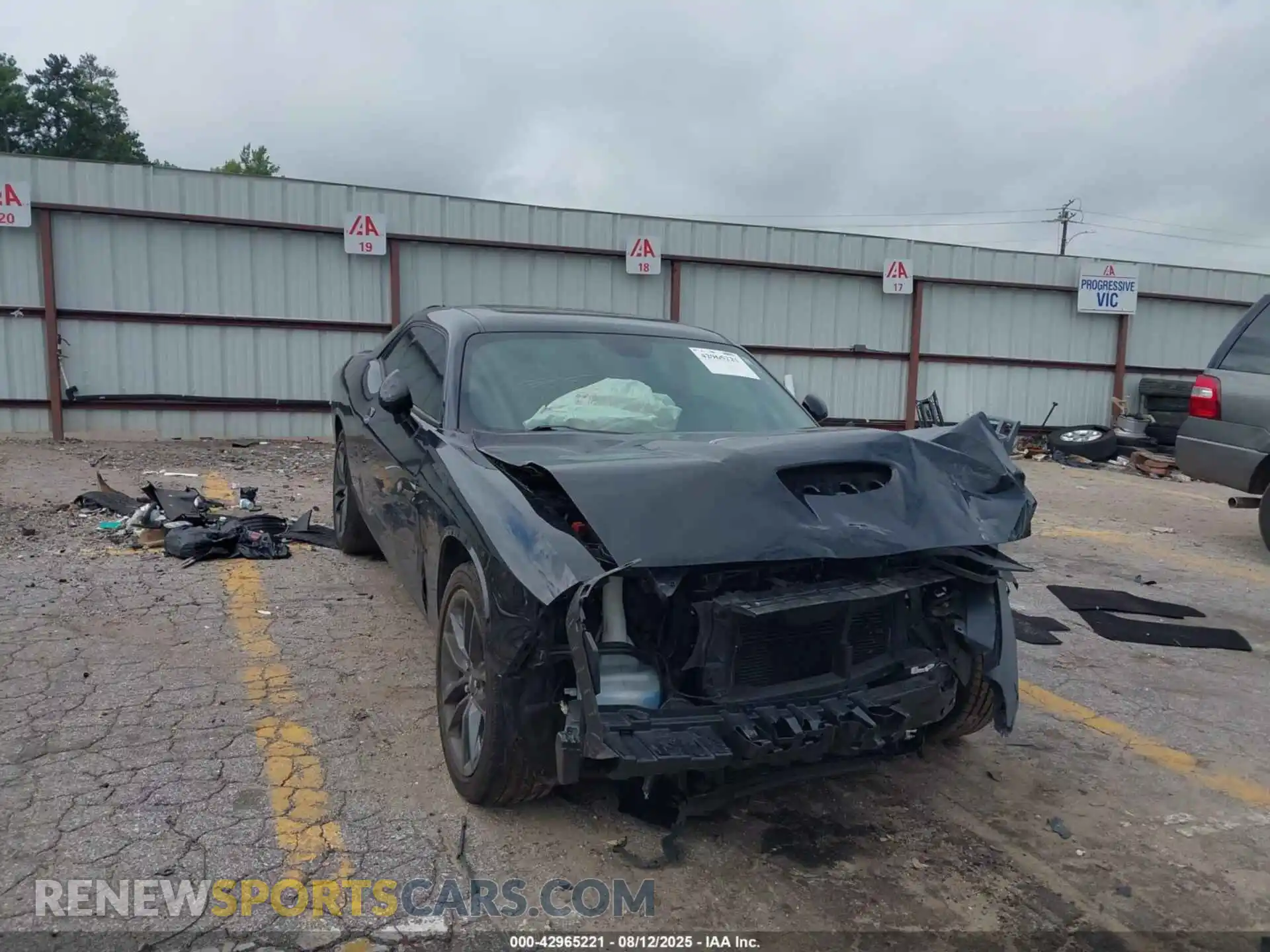 1 Photograph of a damaged car 2C3CDZKG6NH194721 DODGE CHALLENGER 2022