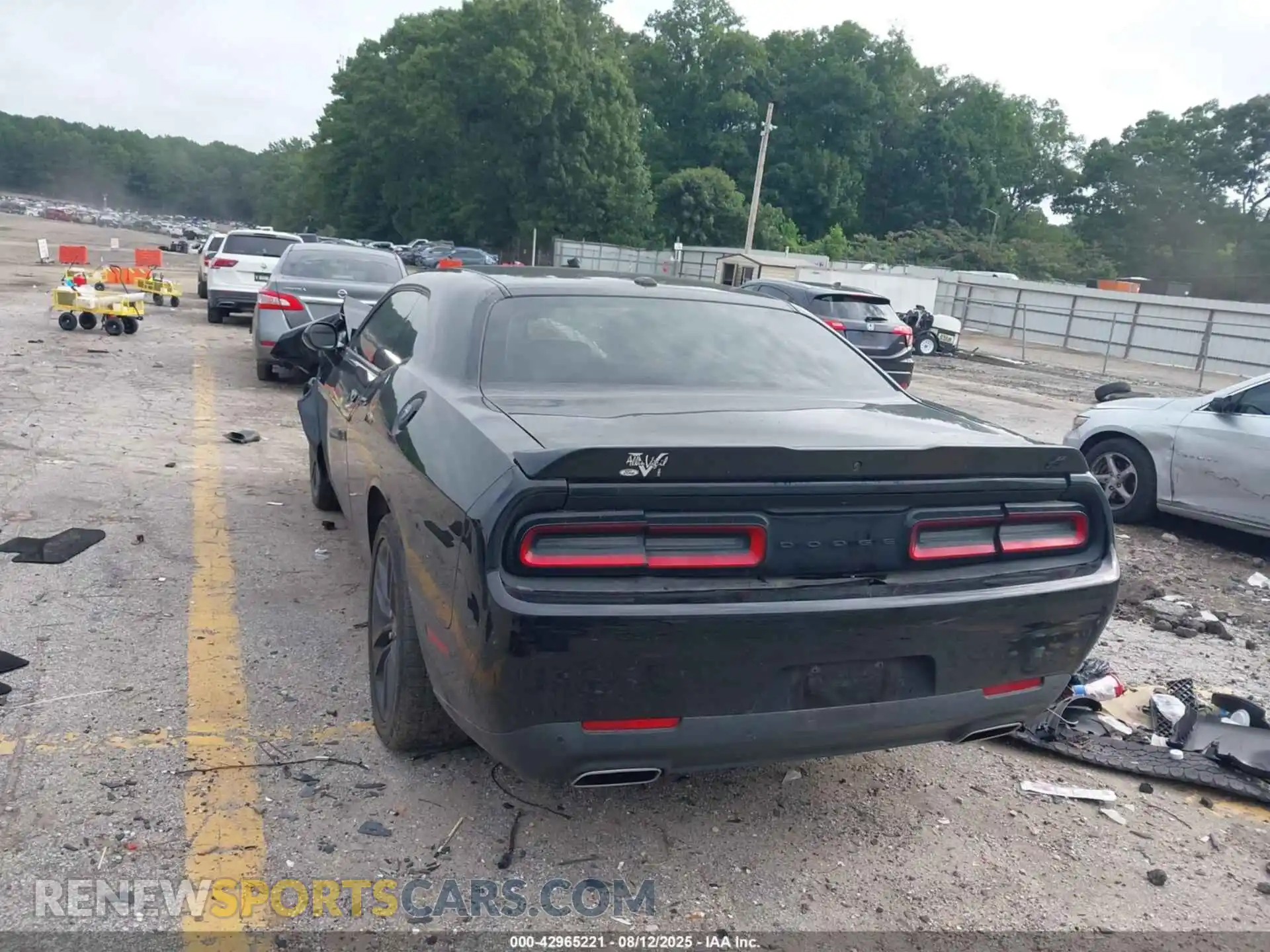 3 Photograph of a damaged car 2C3CDZKG6NH194721 DODGE CHALLENGER 2022