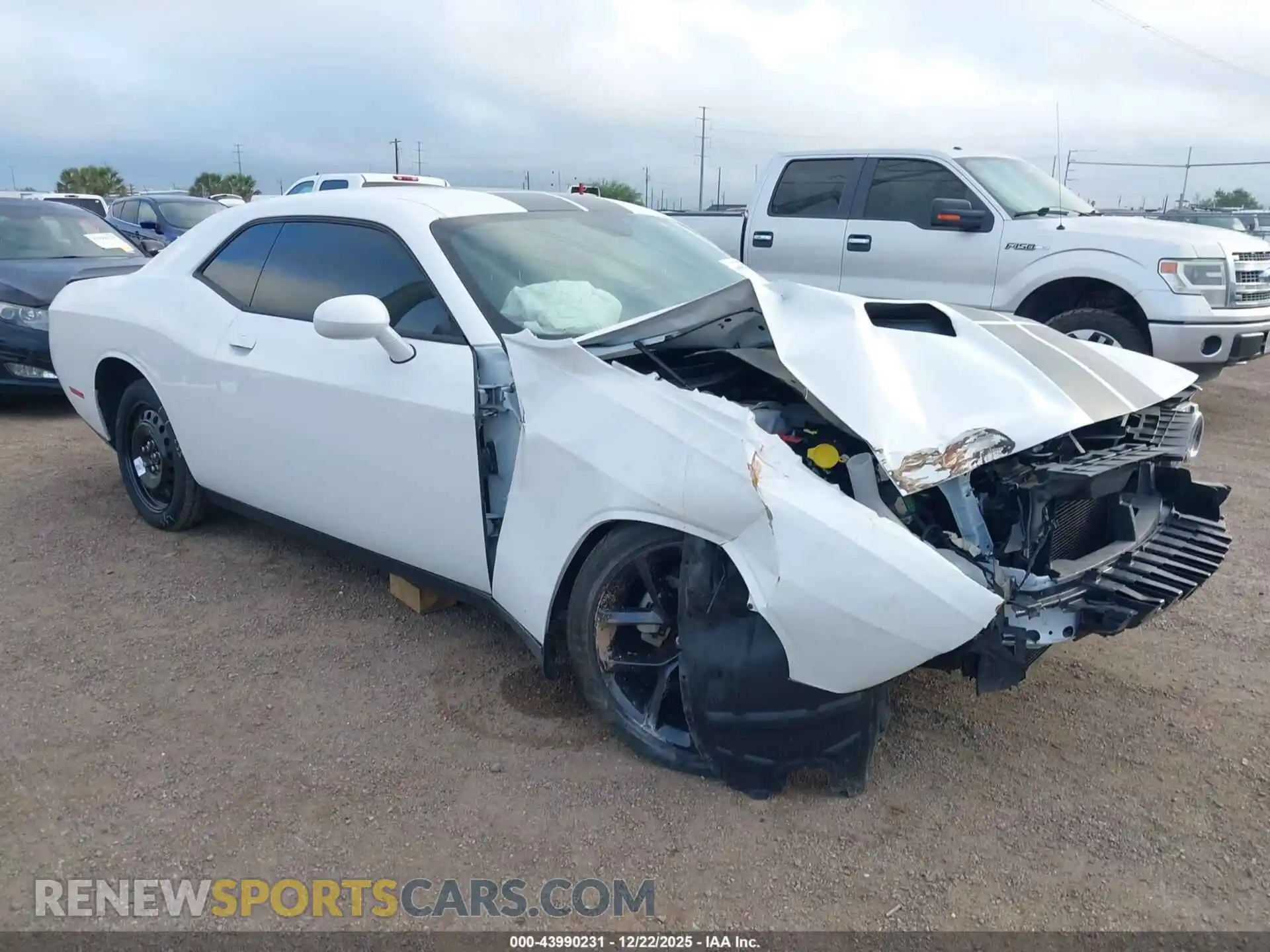 1 Photograph of a damaged car 2C3CDZAG1PH581956 DODGE CHALLENGER 2023