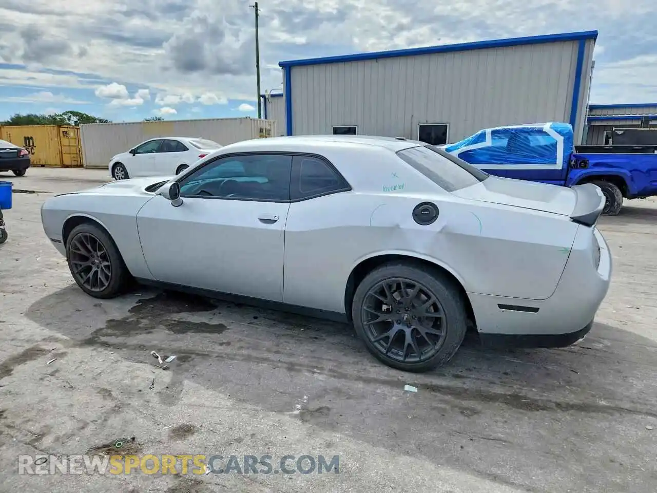 2 fotografías del automóvil dañado 2C3CDZAG9PH553466 DODGE CHALLENGER 2023