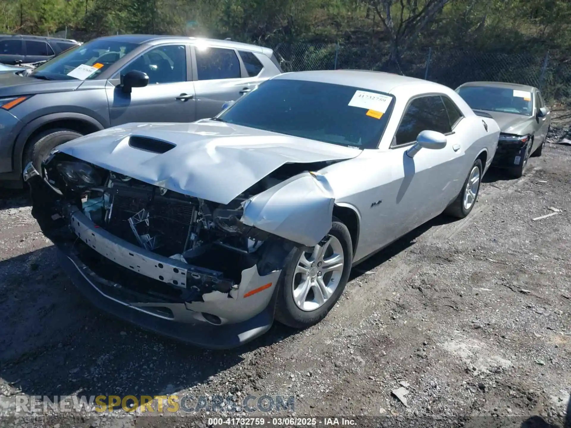 2 Фотография поврежденного автомобиля 2C3CDZBT2PH605869 DODGE CHALLENGER 2023