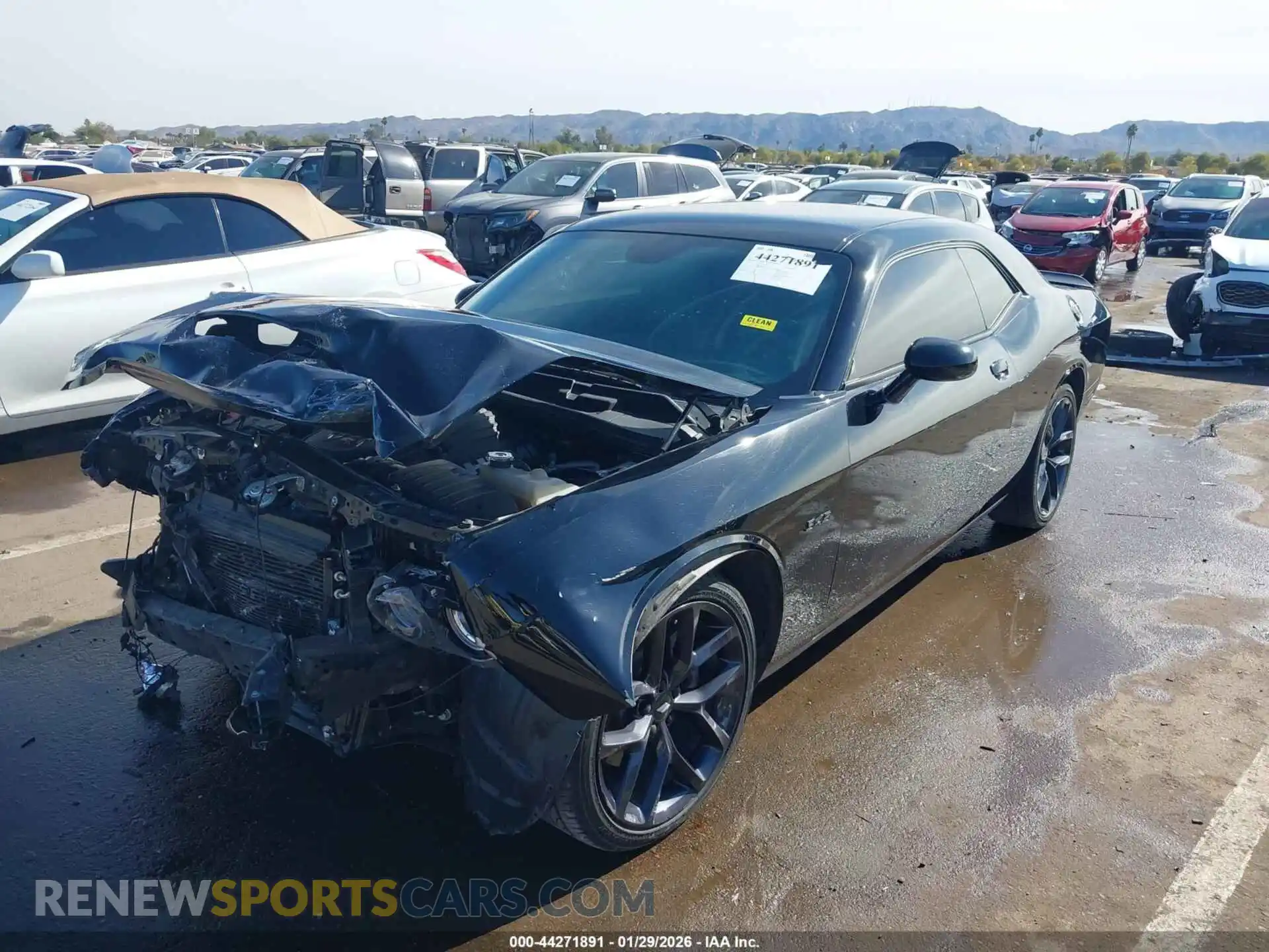2 fotografías del automóvil dañado 2C3CDZBT3PH528137 DODGE CHALLENGER 2023