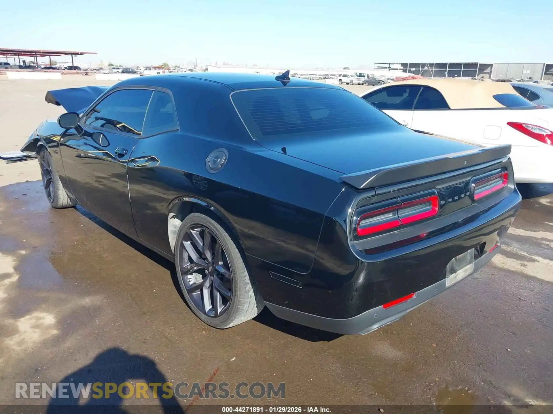 3 fotografías del automóvil dañado 2C3CDZBT3PH528137 DODGE CHALLENGER 2023