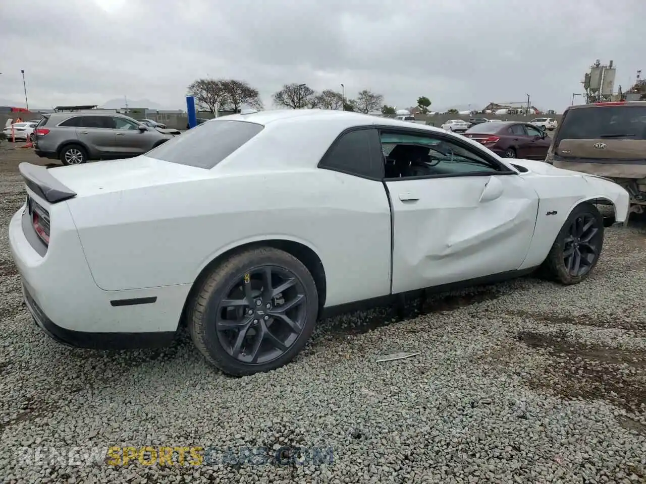 3 Photograph of a damaged car 2C3CDZBT4PH610927 DODGE CHALLENGER 2023