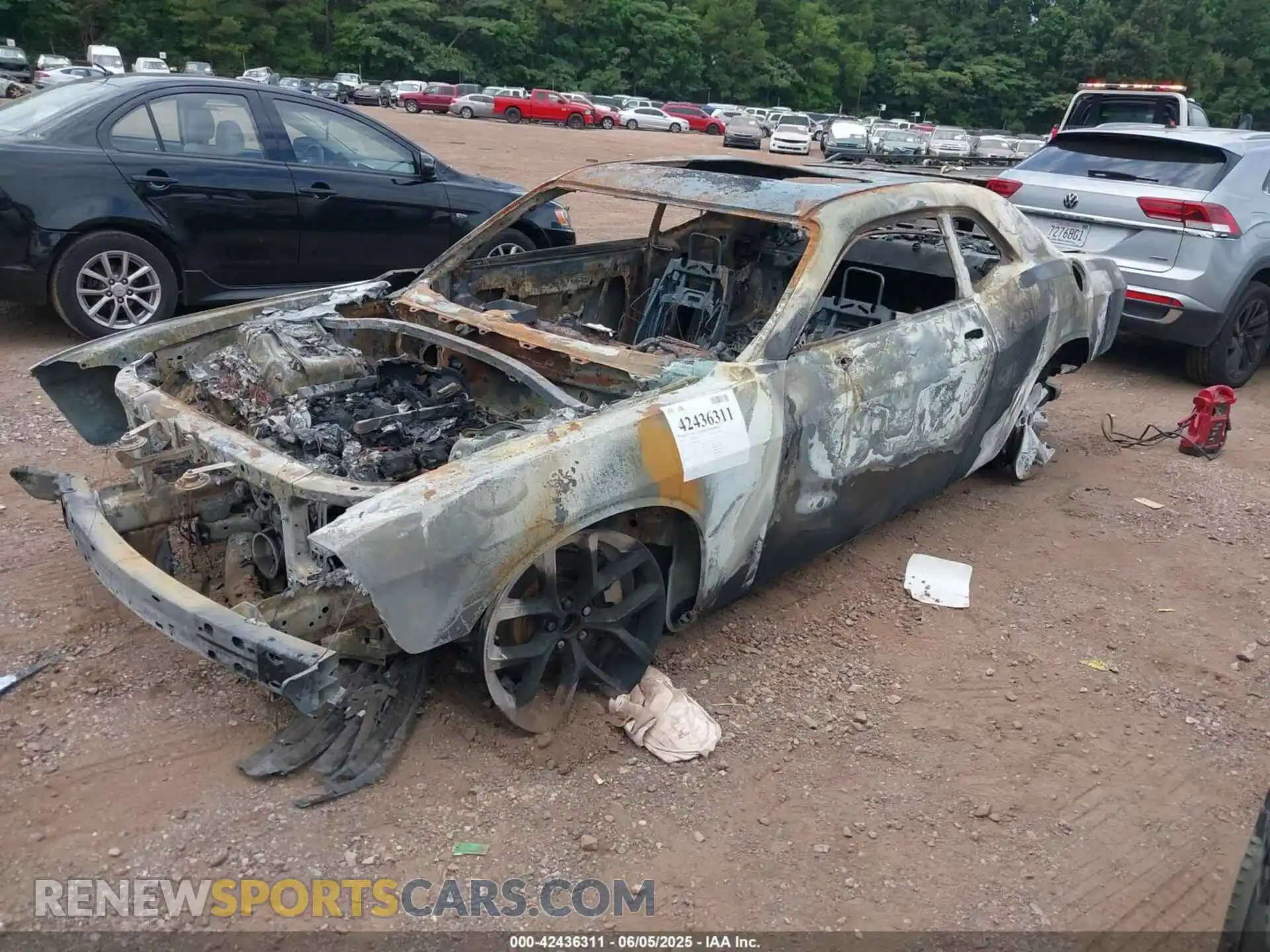 2 Photograph of a damaged car 2C3CDZBT7PH650371 DODGE CHALLENGER 2023