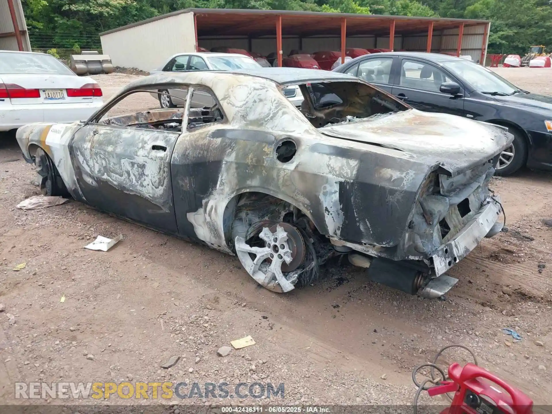 3 Photograph of a damaged car 2C3CDZBT7PH650371 DODGE CHALLENGER 2023