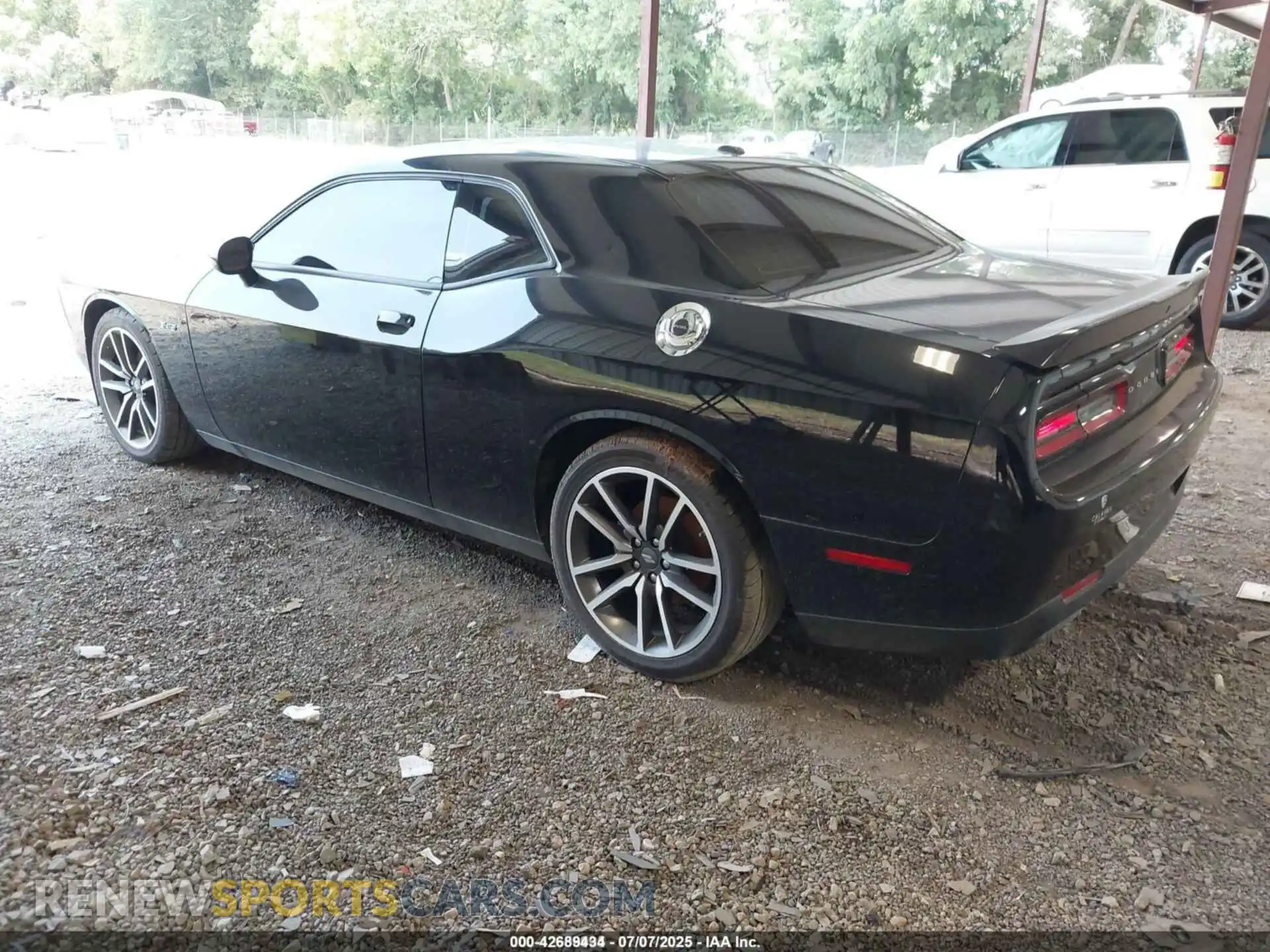 3 Photograph of a damaged car 2C3CDZBT9PH504084 DODGE CHALLENGER 2023