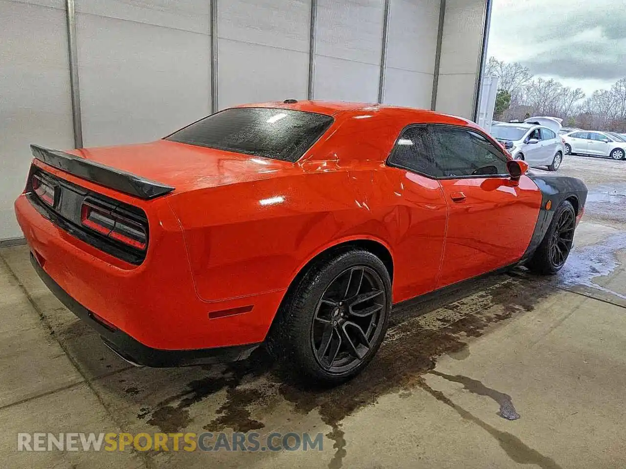 3 Photograph of a damaged car 2C3CDZBTXPH688581 DODGE CHALLENGER 2023