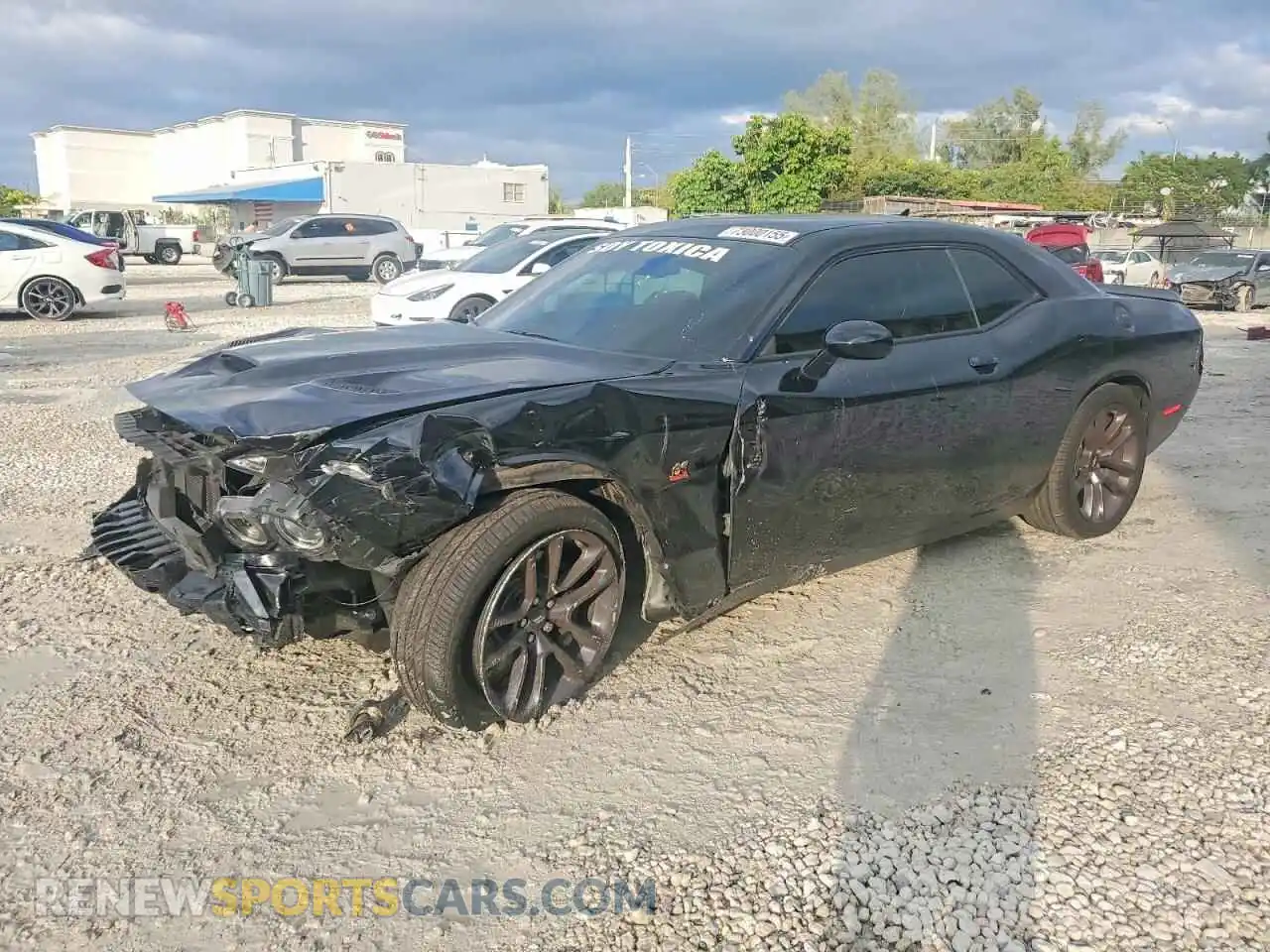 1 Фотография поврежденного автомобиля 2C3CDZFJ8PH618067 DODGE CHALLENGER 2023
