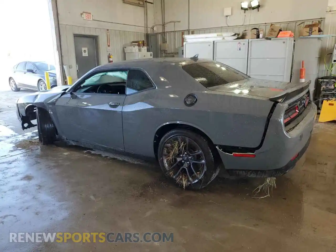 2 Photograph of a damaged car 2C3CDZFJXPH669697 DODGE CHALLENGER 2023